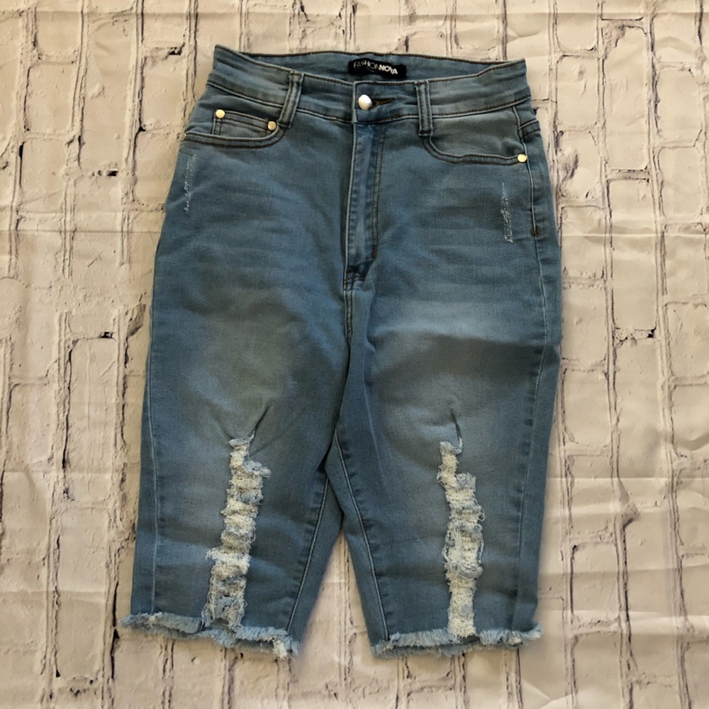 Fashion Nova Bermuda Shorts BRAND NEW 11